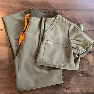 Figs scrub set - moss.